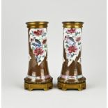 Set of 18th century Family Rose vases, H 21 cm.