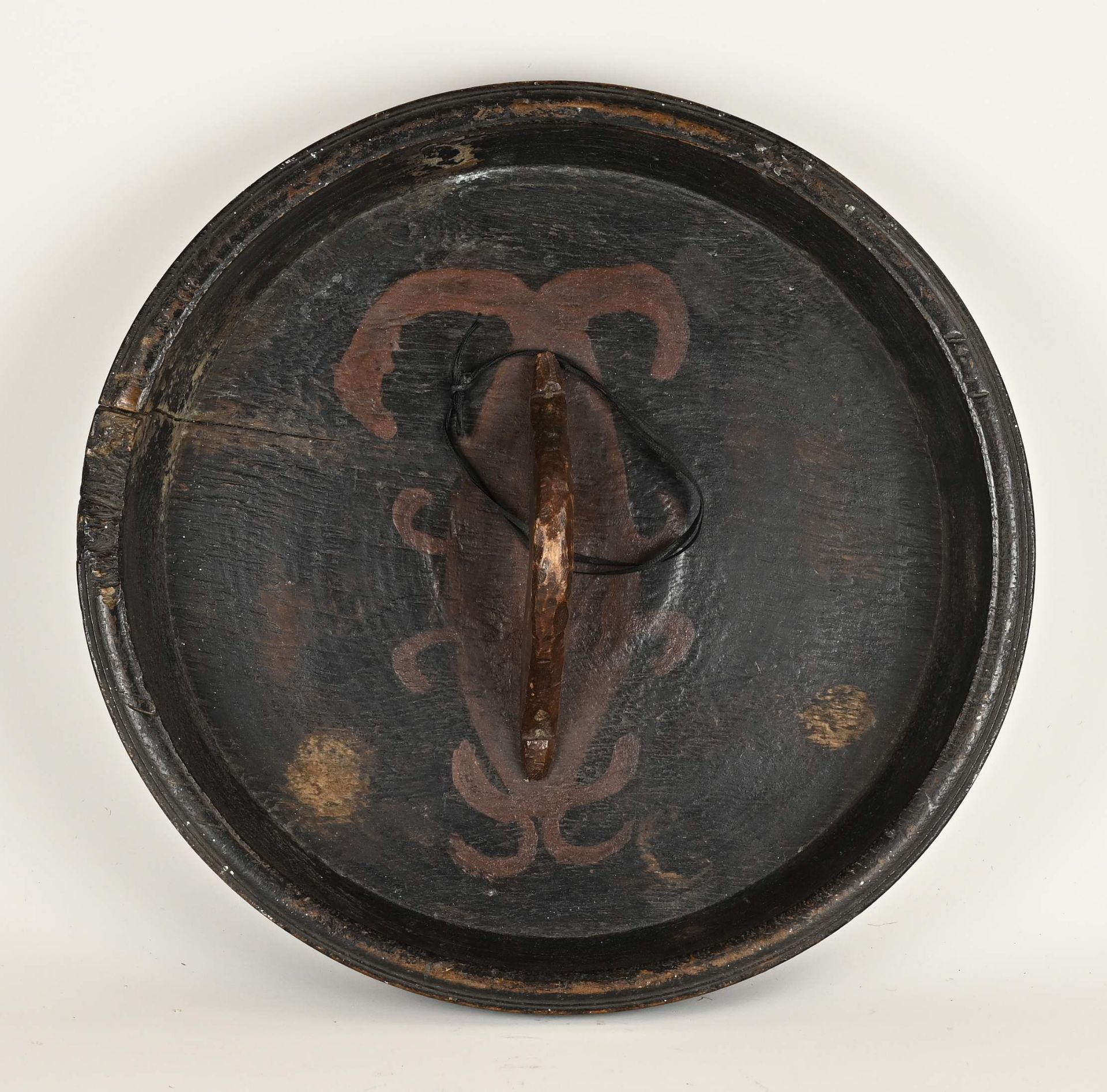 oriental shield - Image 2 of 2