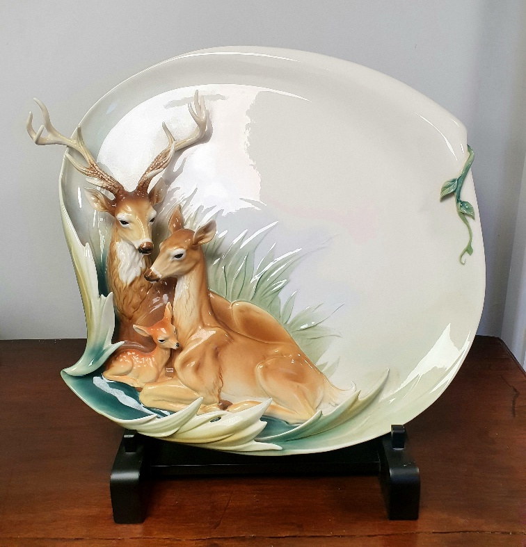 Impressive Franz Design Limited Edition Display Charger with Deer Family measuring 18 inches