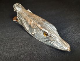 Modern White Metal Stationery Clip Modelled as Pike Head