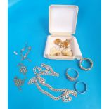 Mixed Lot of Silver, 9ct Gold, Costume etc