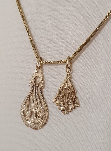 18ct Gold Pear Pendant plus one other with 9ct Chain, total weight 15.7g. Chain length is 20 inches. - Image 2 of 3