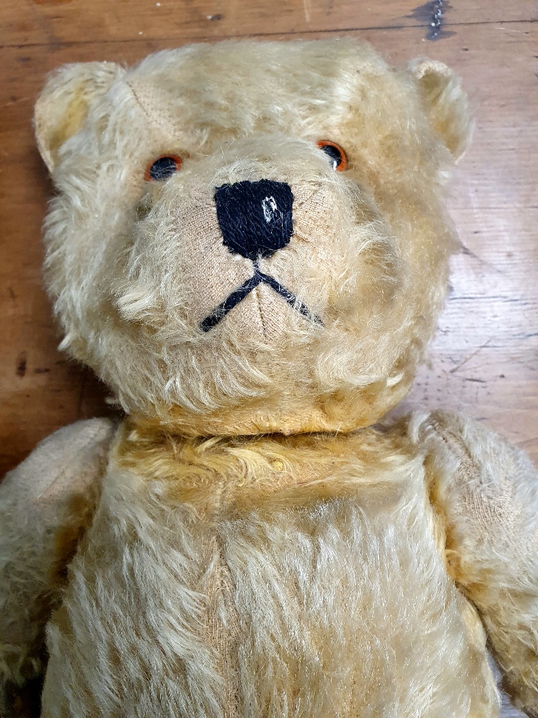 Two Vintage Teddy Bears needing tlc, one with growler - Image 4 of 7
