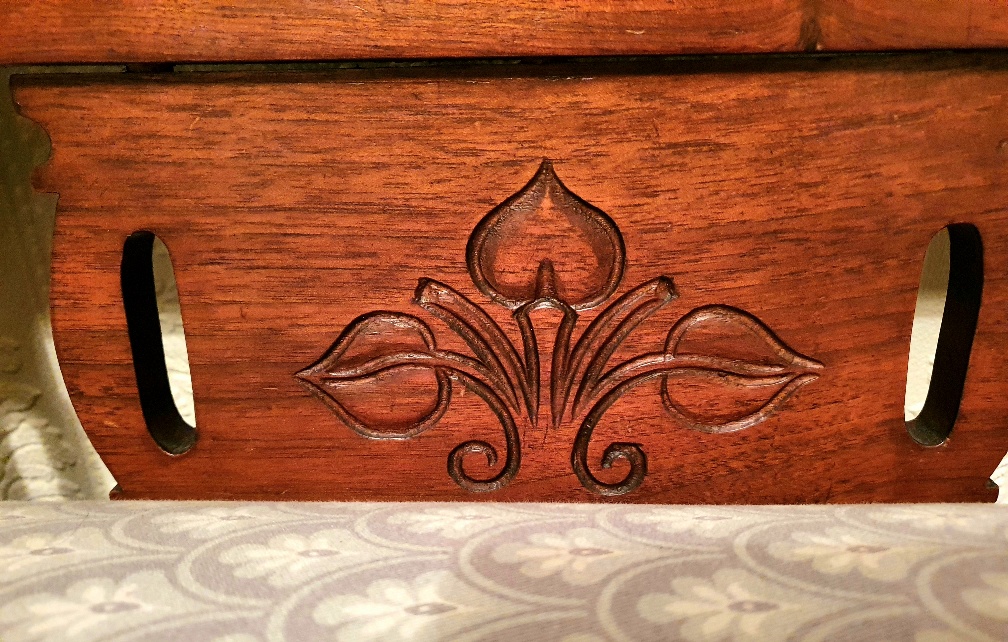 Edwardian Oak Chaise Longue with Art Nouveau Carving, on Four Legs with Castors - Image 5 of 5