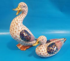 Royal Crown Derby Style Ducks, one with damaged tail (a/f)