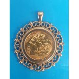 22ct Gold Half Sovereign in 9ct Gold Pendant Mount, dated 1982. FREE UK POSTAGE.