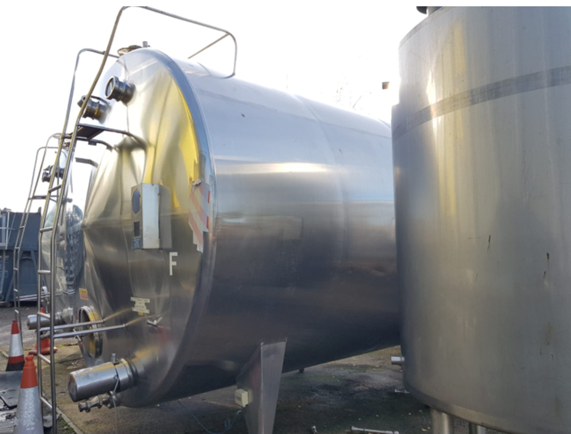 STAINLESS STEEL TANK - Image 2 of 3