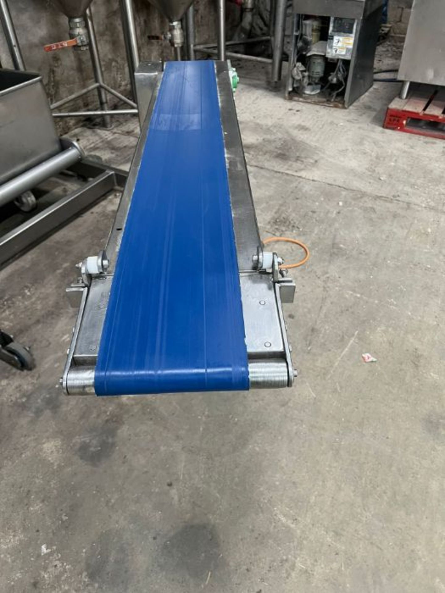 CONVEYOR