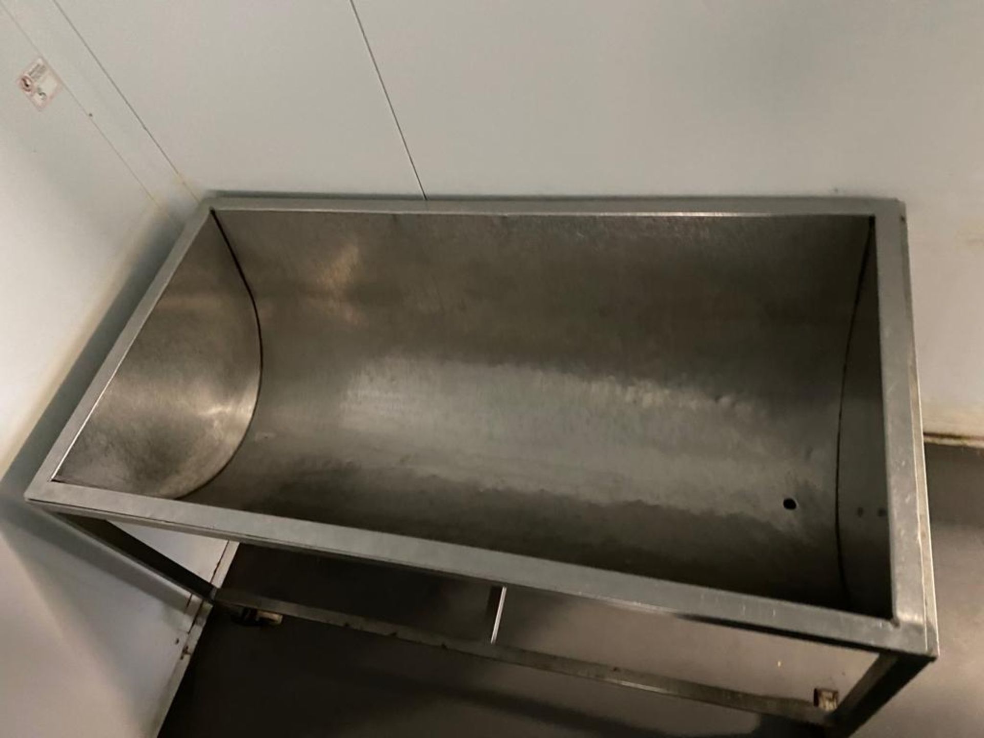 STAINLESS STEEL TROUGH - Image 3 of 3