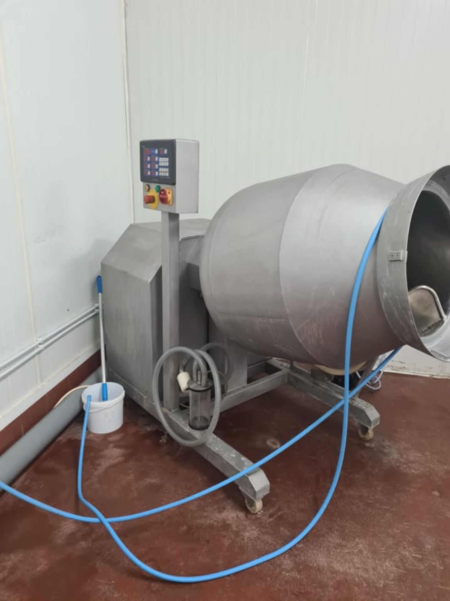 200 LITRE VACUUM TUMBLER