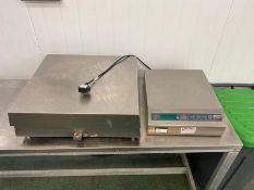 AVERY BERKEL DIGITAL SCALE