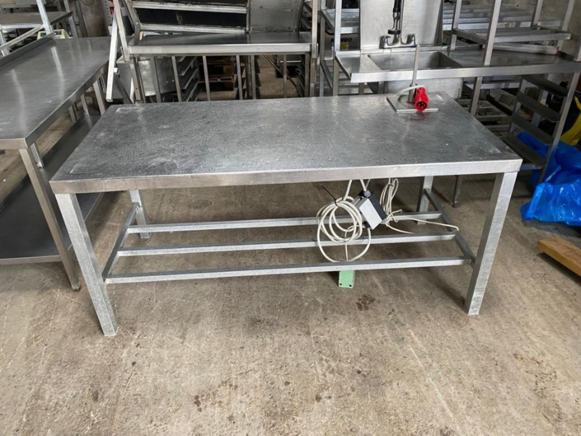 DONER FORMING TABLE