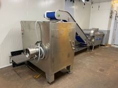 SEYDELMANN AUTOMATIC MEAT GRINDER WITH CONVEYOR