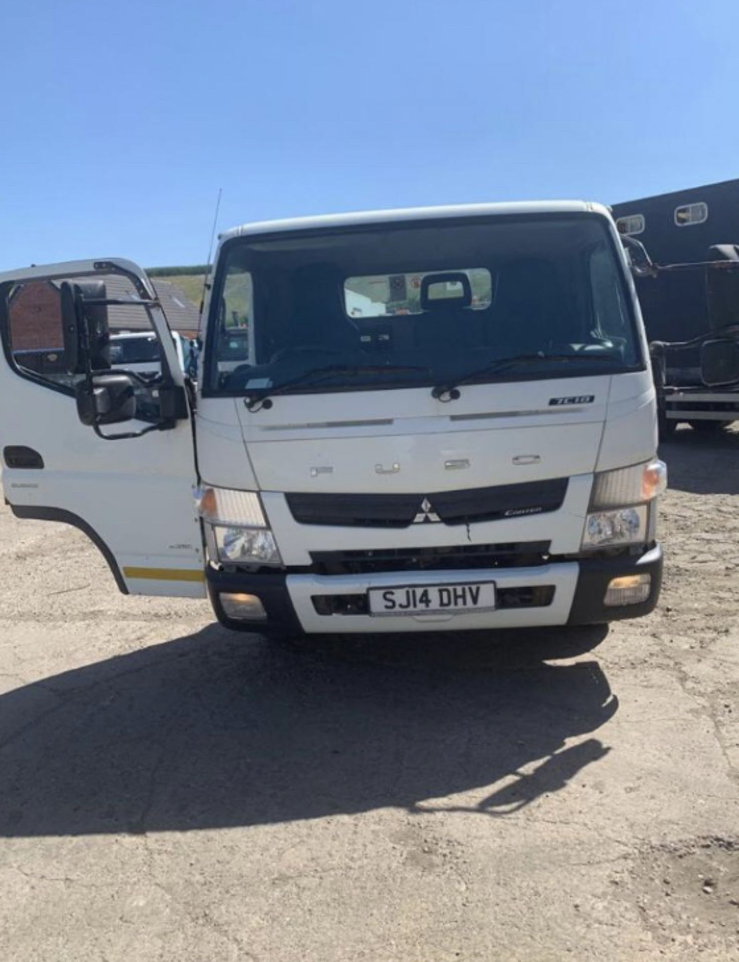 2014 MITSUBISHI FUSO CANTER