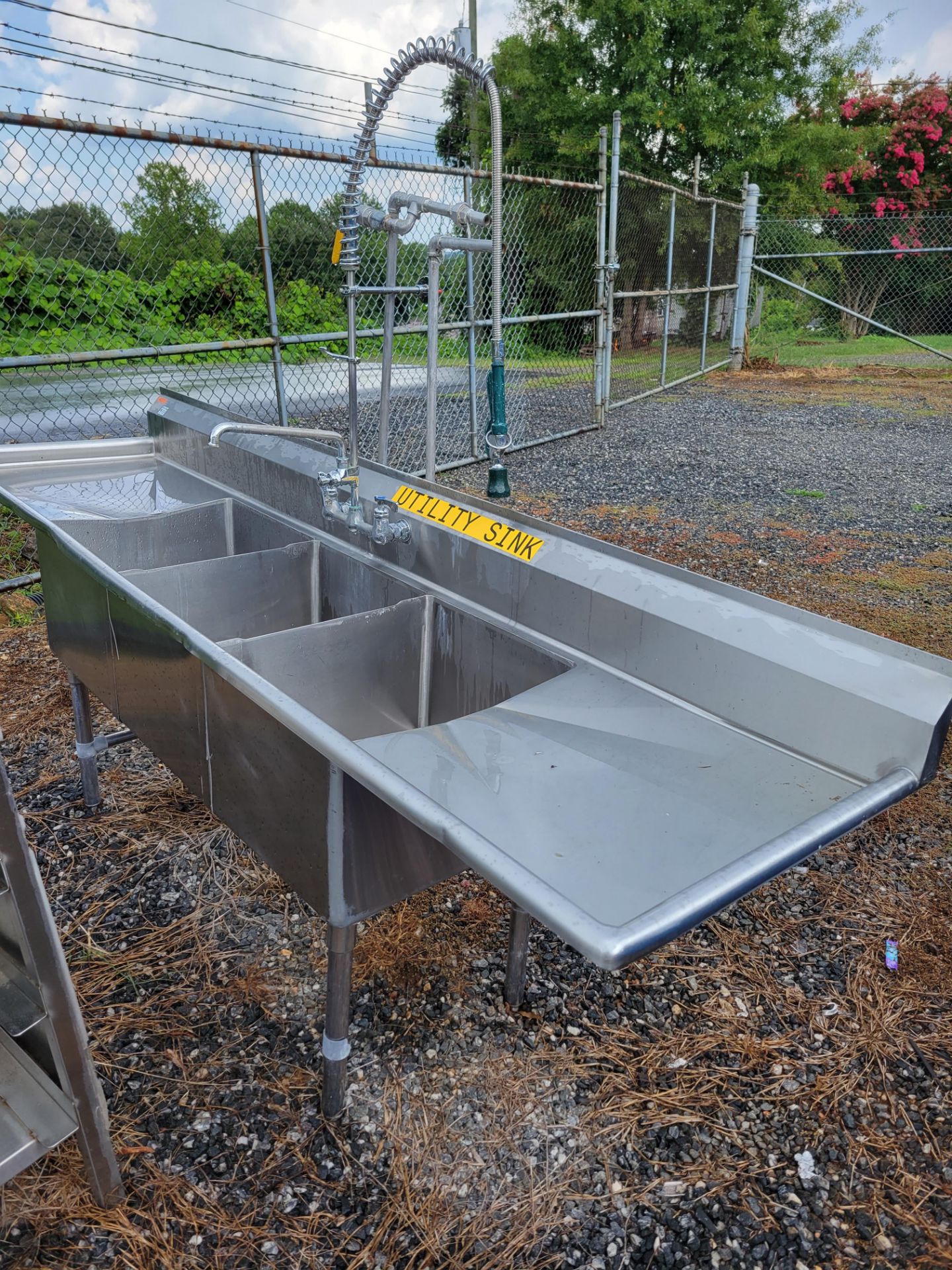 Stainless Steel 3 Bay Utility Sink