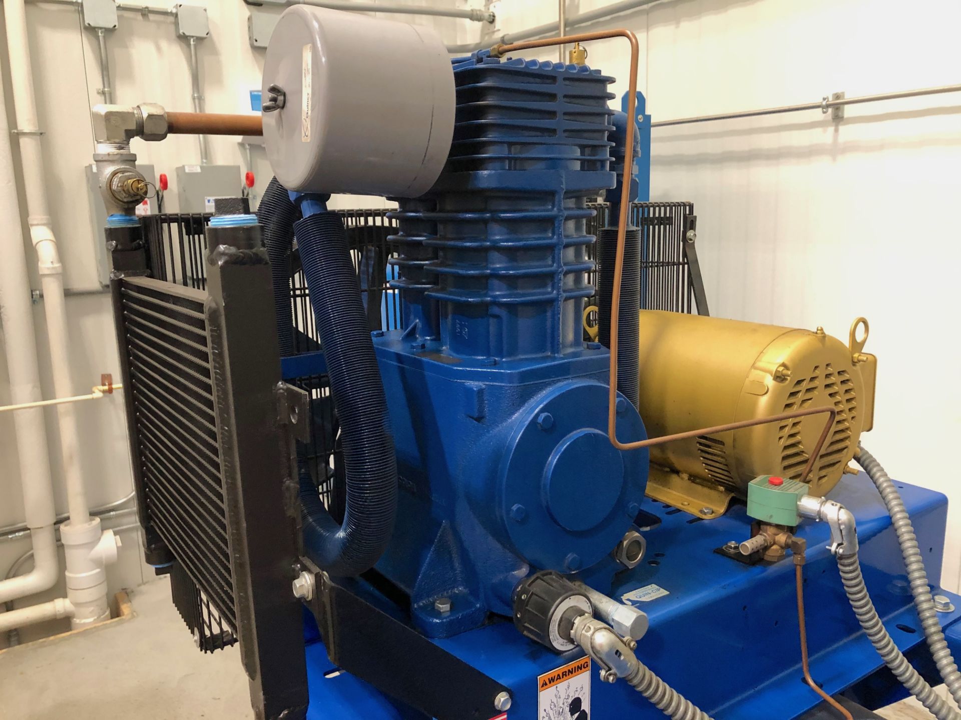 Quincy QT-10 Air Compressor - Image 10 of 11