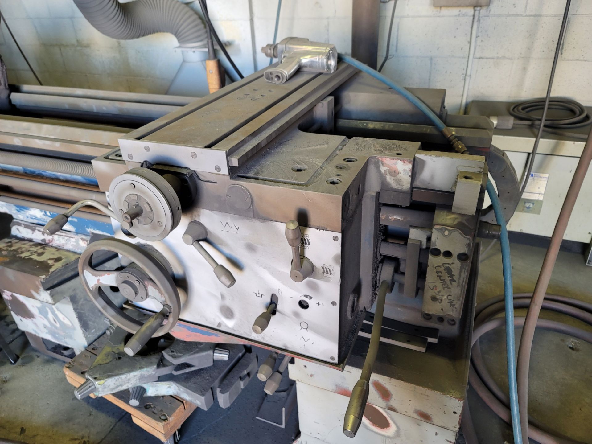 PONAR TUR63 LATHE, 12" 3-JAW CHUCK, TAILSTOCK, (2) STEADY RESTS - Image 4 of 7