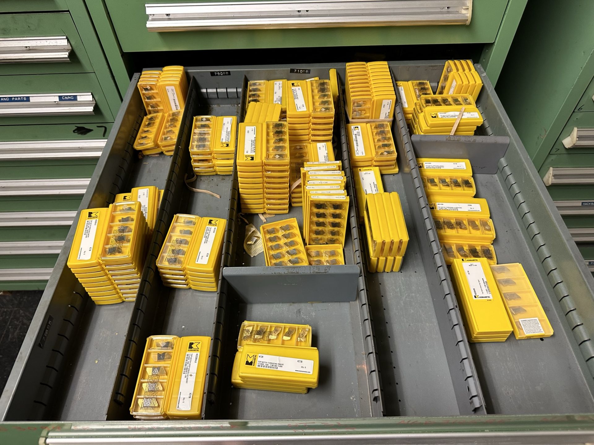 STANLEY VIDMAR 9-DRAWER TOOL CABINET, W/ CONTENTS OF TOOLING, TO INCLUDE: LARGE QUANTITY OF - Image 6 of 11
