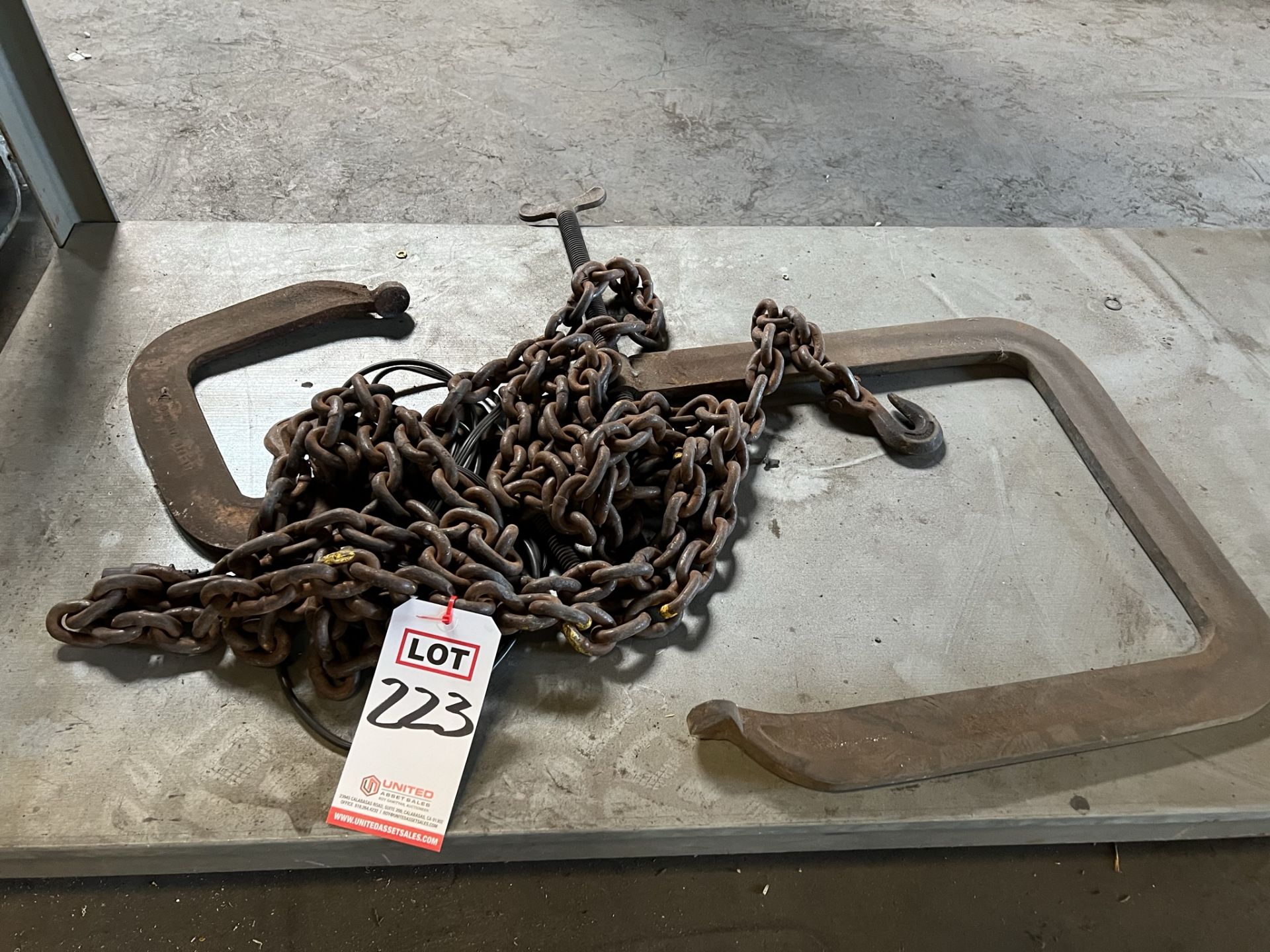 LOT - HEAVY CHAIN AND (2) INDUSTRIAL C-CLAMPS