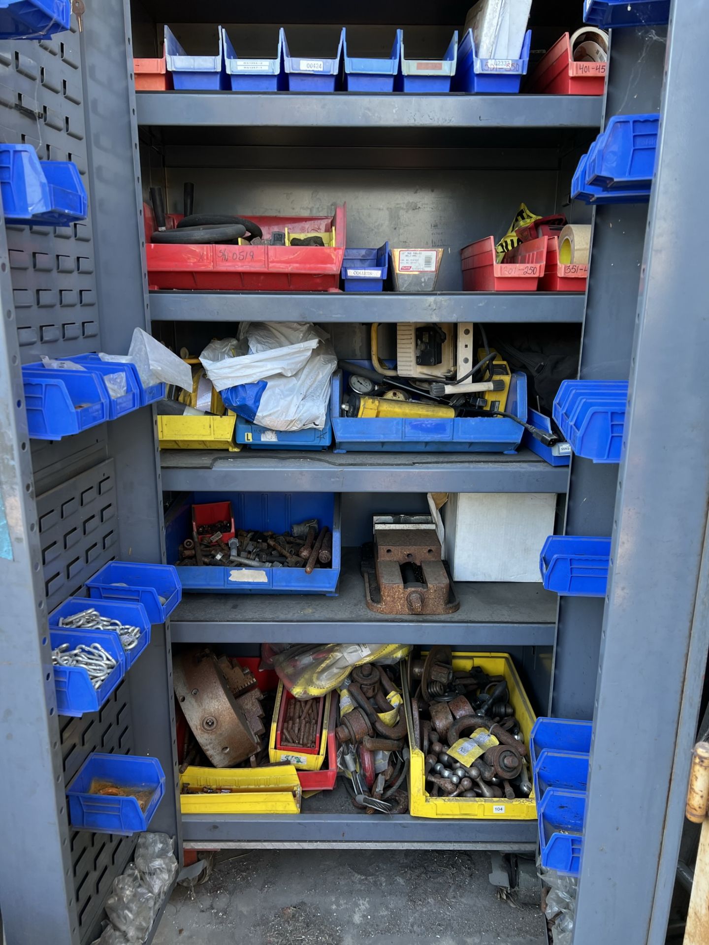 2-DOOR STORAGE CABINET, W/ CONTENTS TO INCLUDE ENERPAC PRODUCTS, RIGGING HARDWARE AND MISC. SHOP - Image 2 of 7