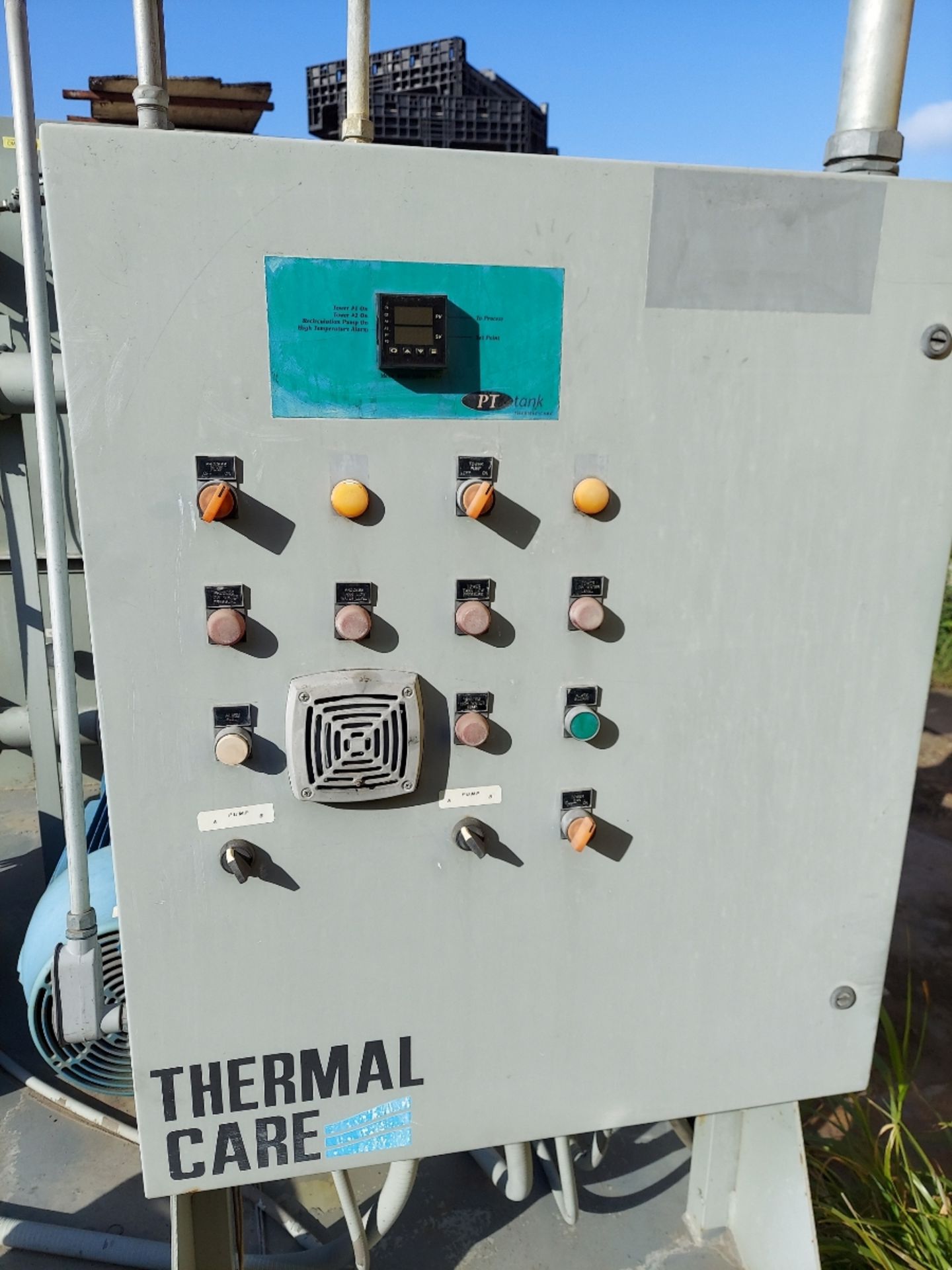 THERMAL CARE CHILLER SYSTEM, MODEL PTS1300, S/N 06280010601 - Image 2 of 3