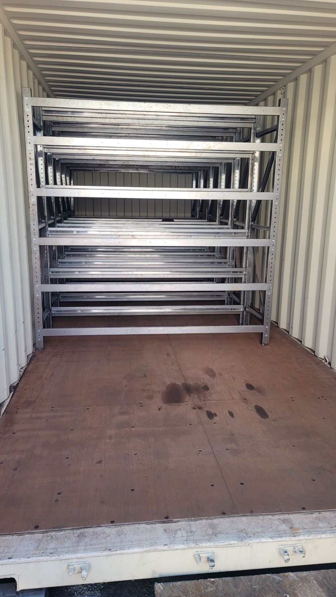 20' SHIPPING CONTAINER, IMMACULATE, NO CONTENTS - Image 2 of 2