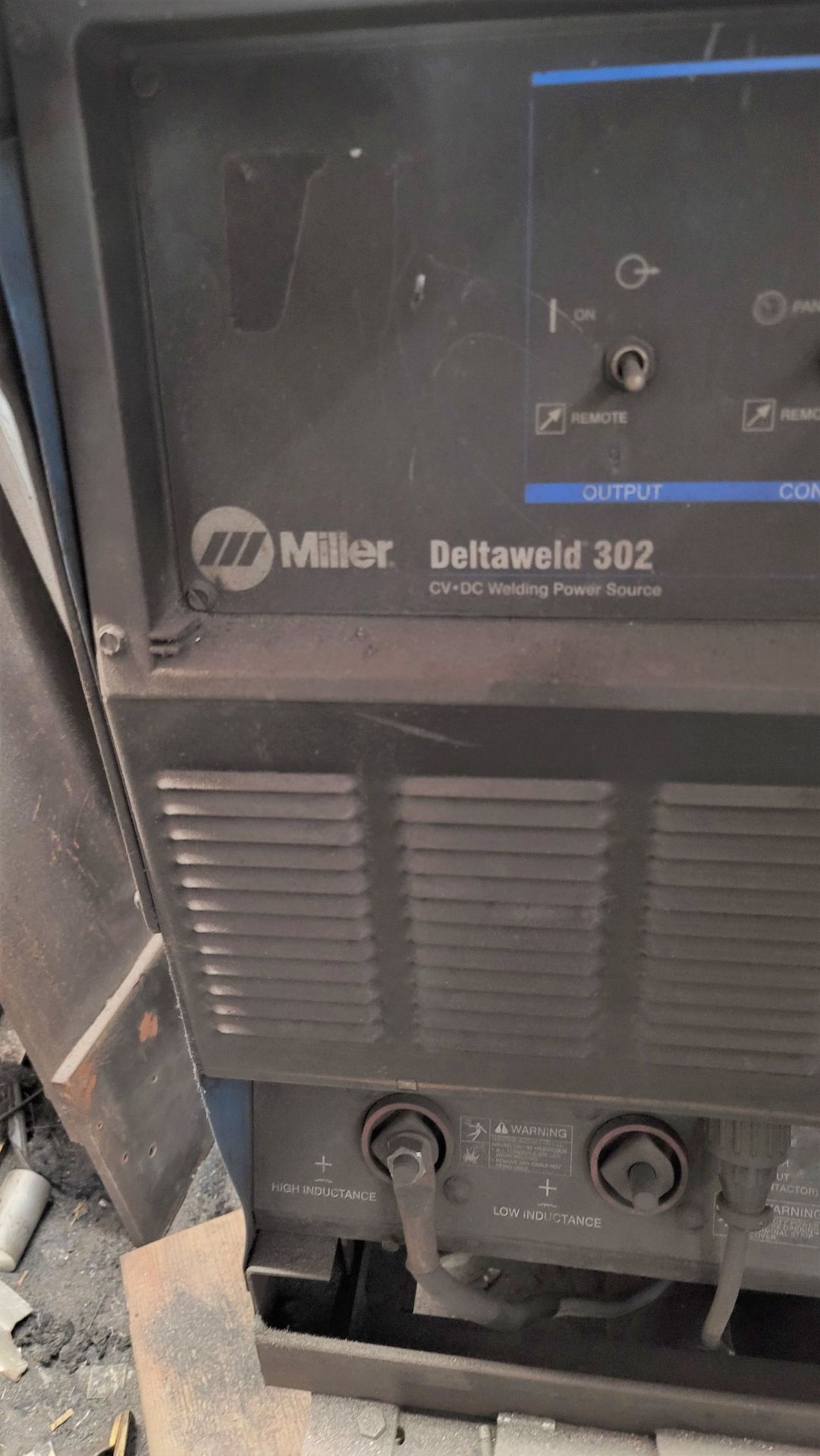 MILLER DELTAWELD 302 CV-DC WELDING POWER SOURCE, STOCK NO. 903392, S/N KJ157139, W/ MILLER 22A 24V - Image 2 of 3