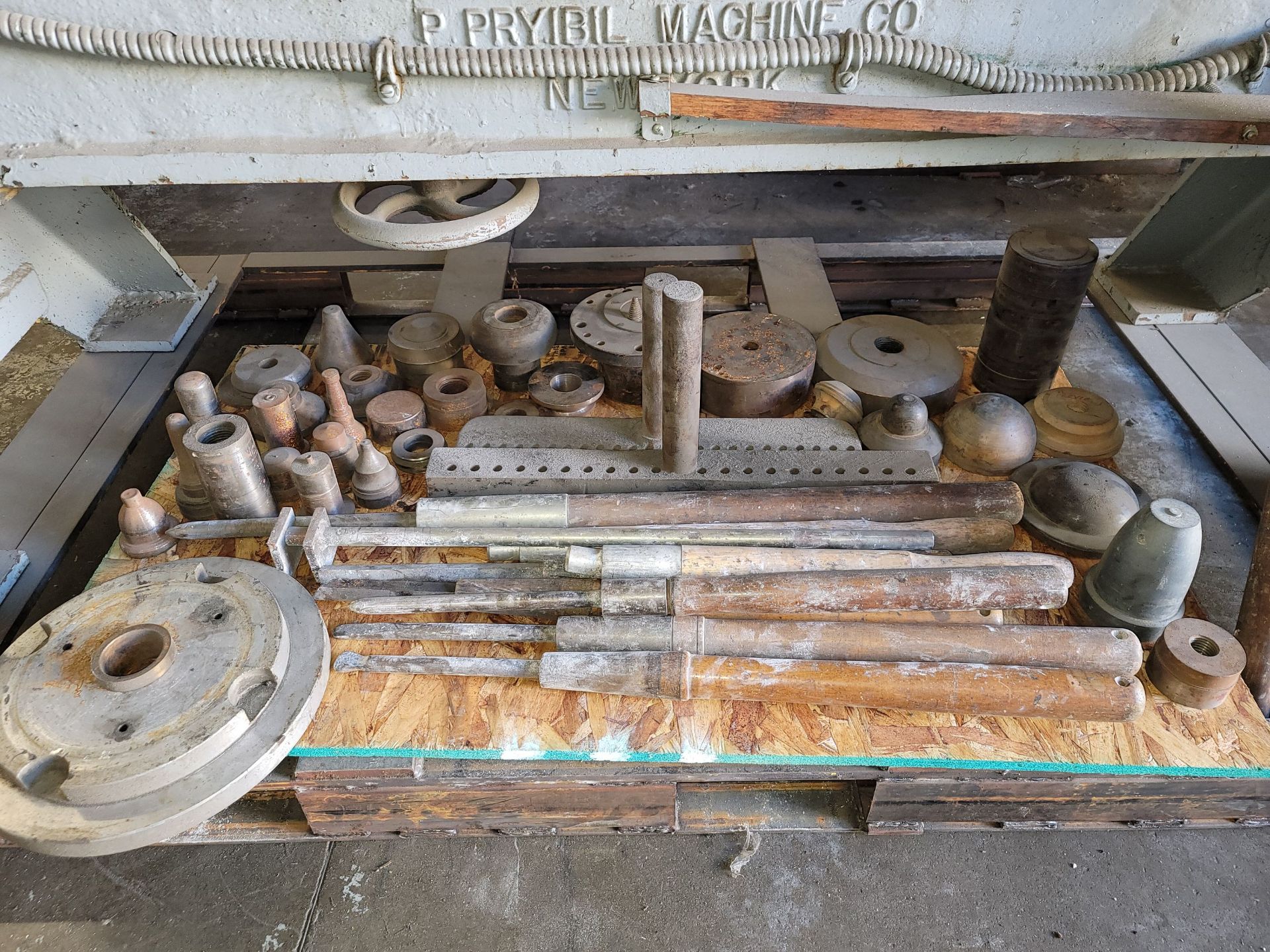 P. PRYIBIL MACHINE CO. 22" X 44" METAL SPINNING LATHE, W/ ALL ACCESSORIES AS PICTURED - Image 5 of 5