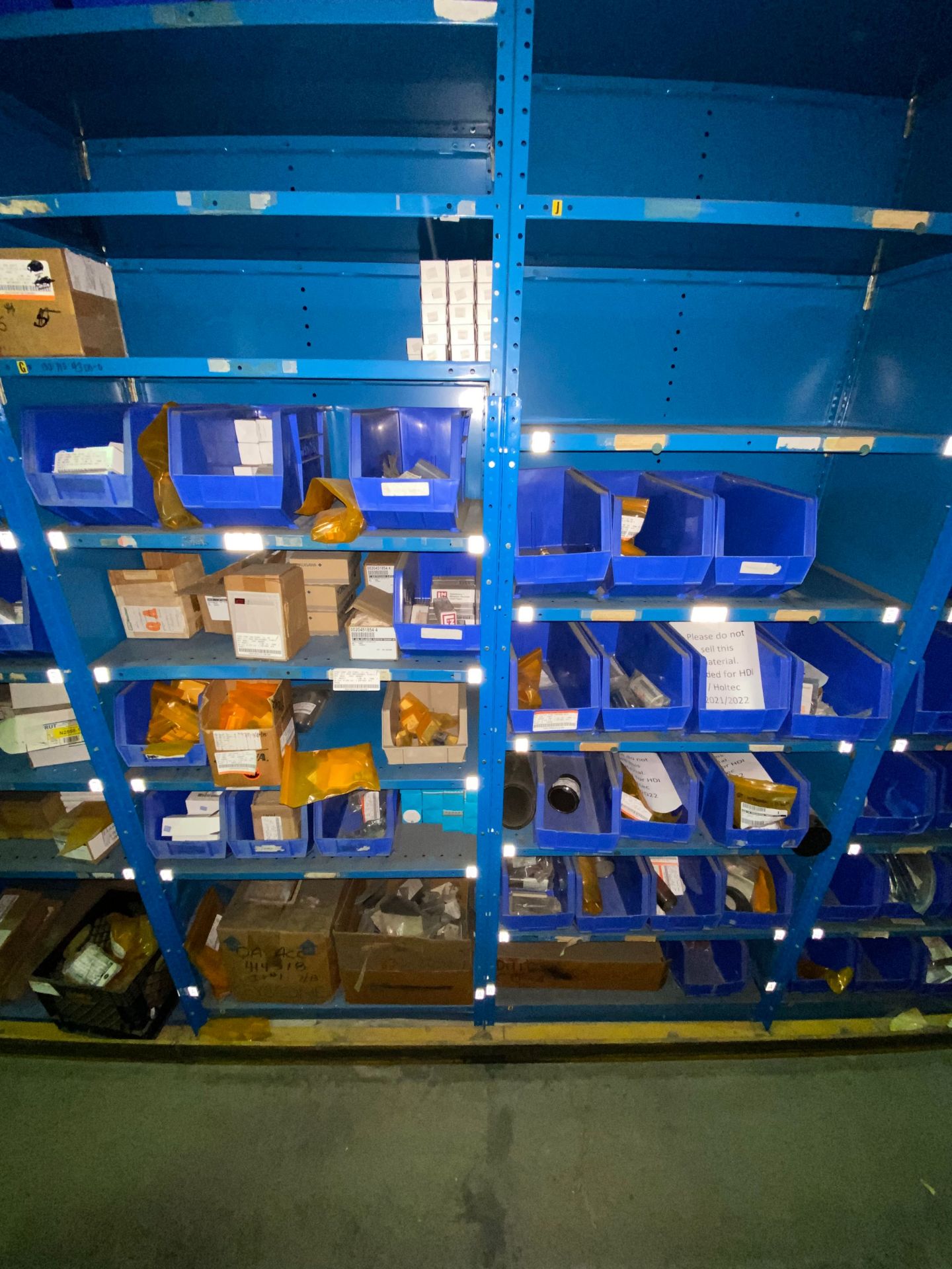 REMAINING PARTS ON BLUE SHELVES INCLUDING PARTS IN DRAWERS (SHELVES ABOVE 6' ARE EMPTY) - Image 11 of 12