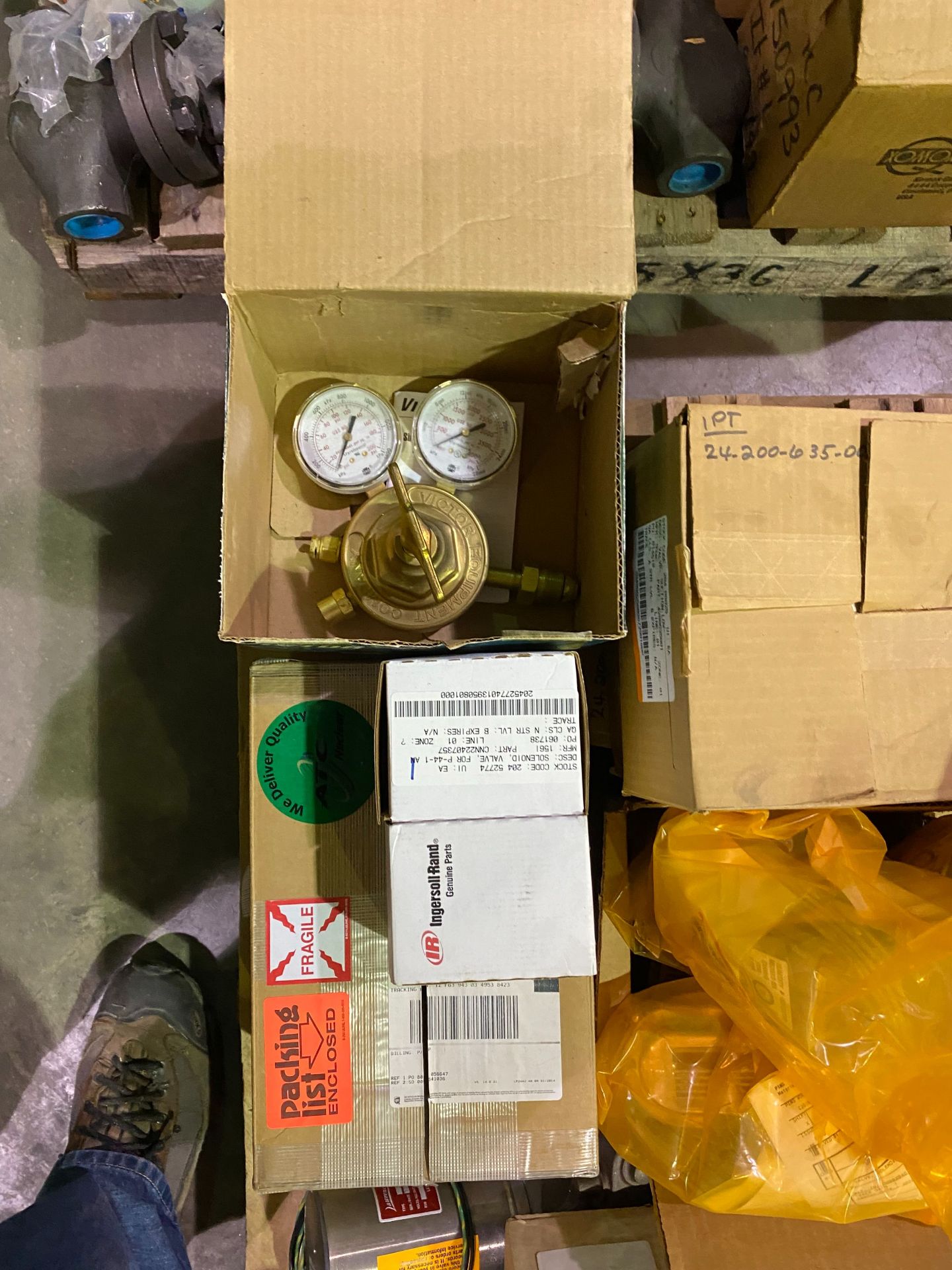 PALLET OF GAGES, VALVES, REGULATORS & MISC. - Image 8 of 8