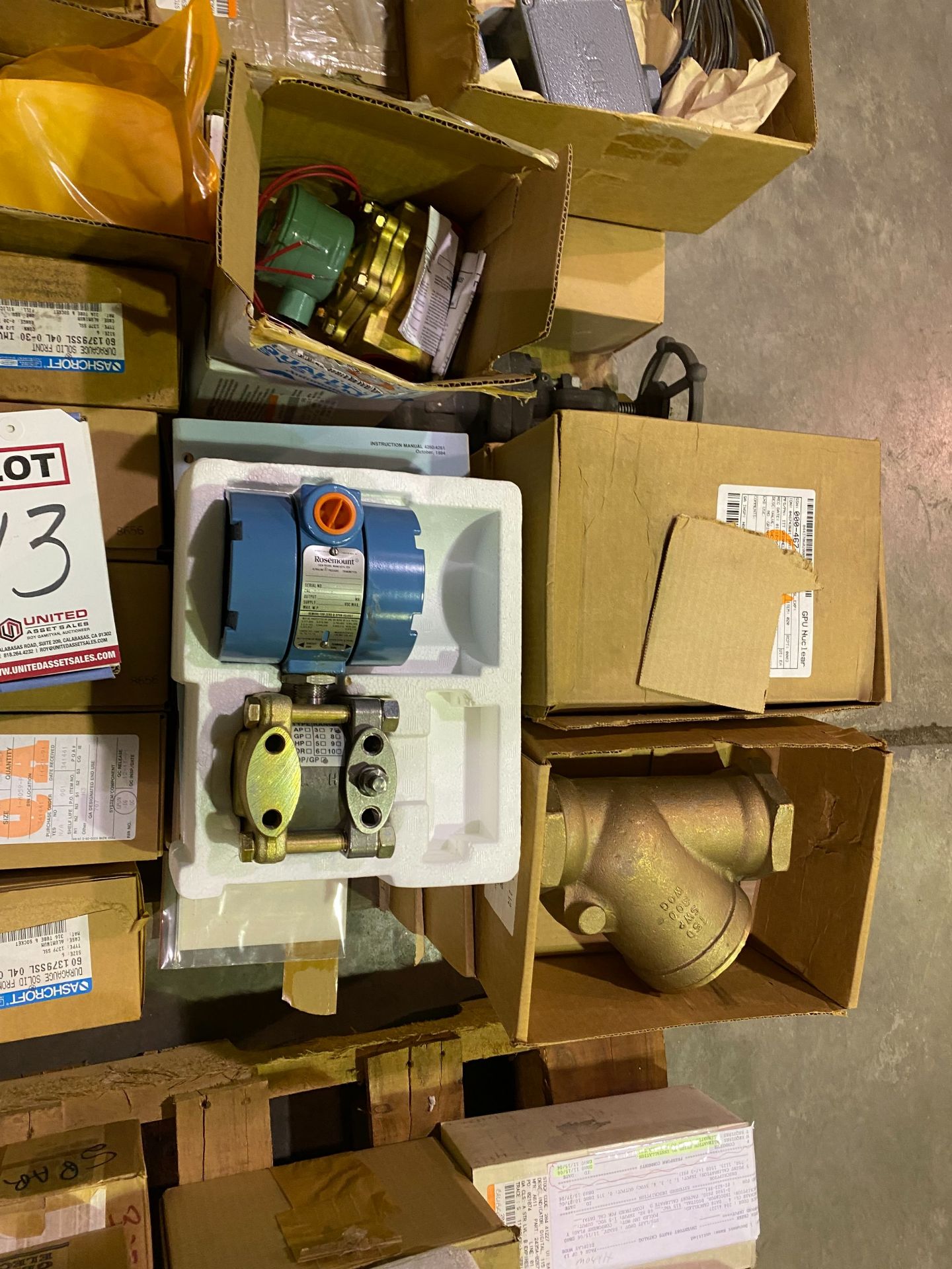 PALLET OF GAGES, VALVES, REGULATORS & MISC. - Image 7 of 8