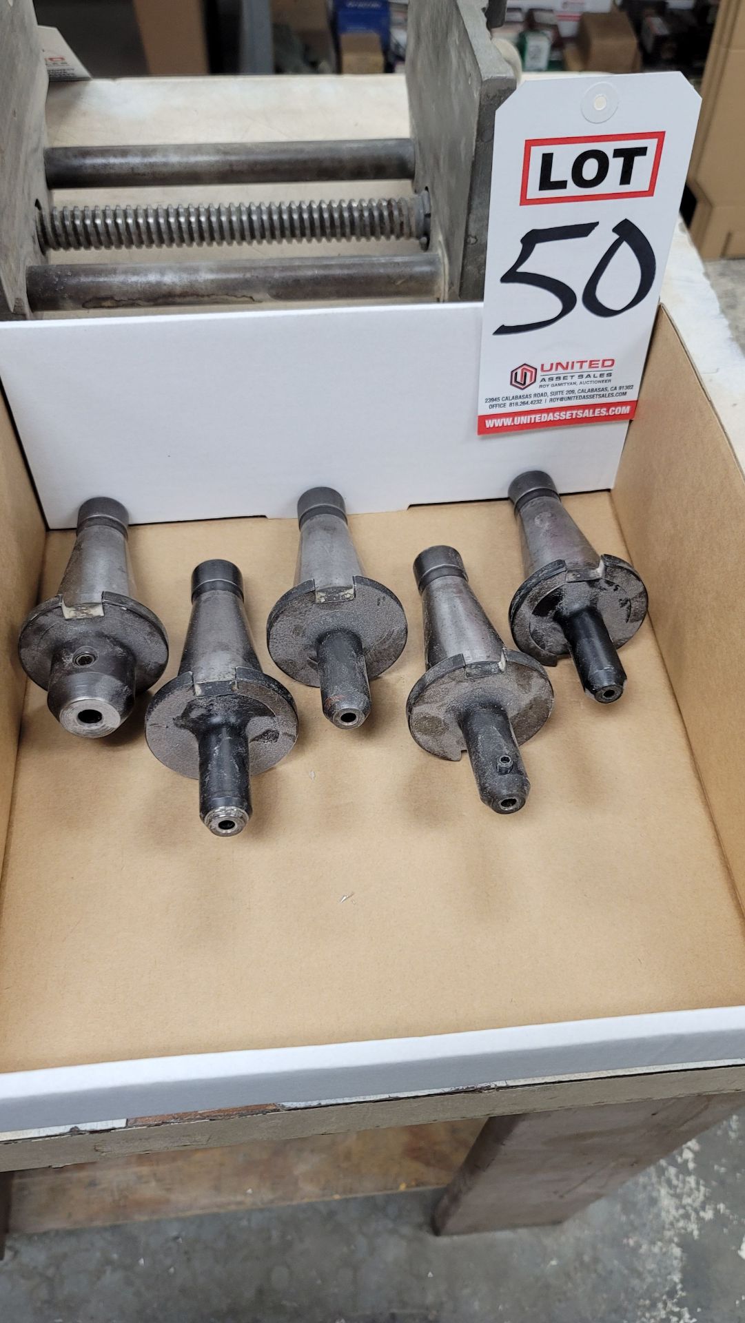 LOT - (5) BT40 INSERT TOOL HOLDERS