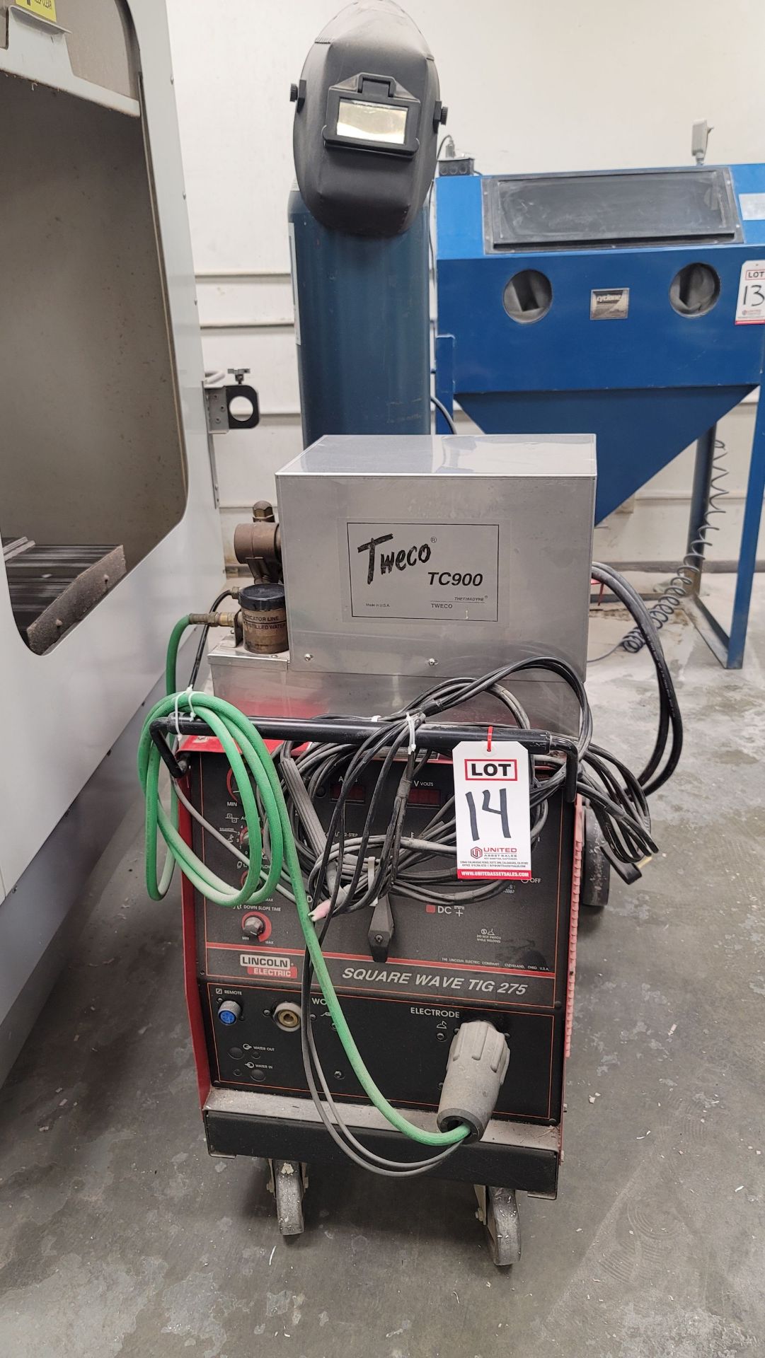 LINCOLN SQUARE WAVE TIG 275 WELDER, S/N 10605-U1981200024, TWECO TC900 WATER COOLER, PORTABLE, S/N - Image 2 of 7