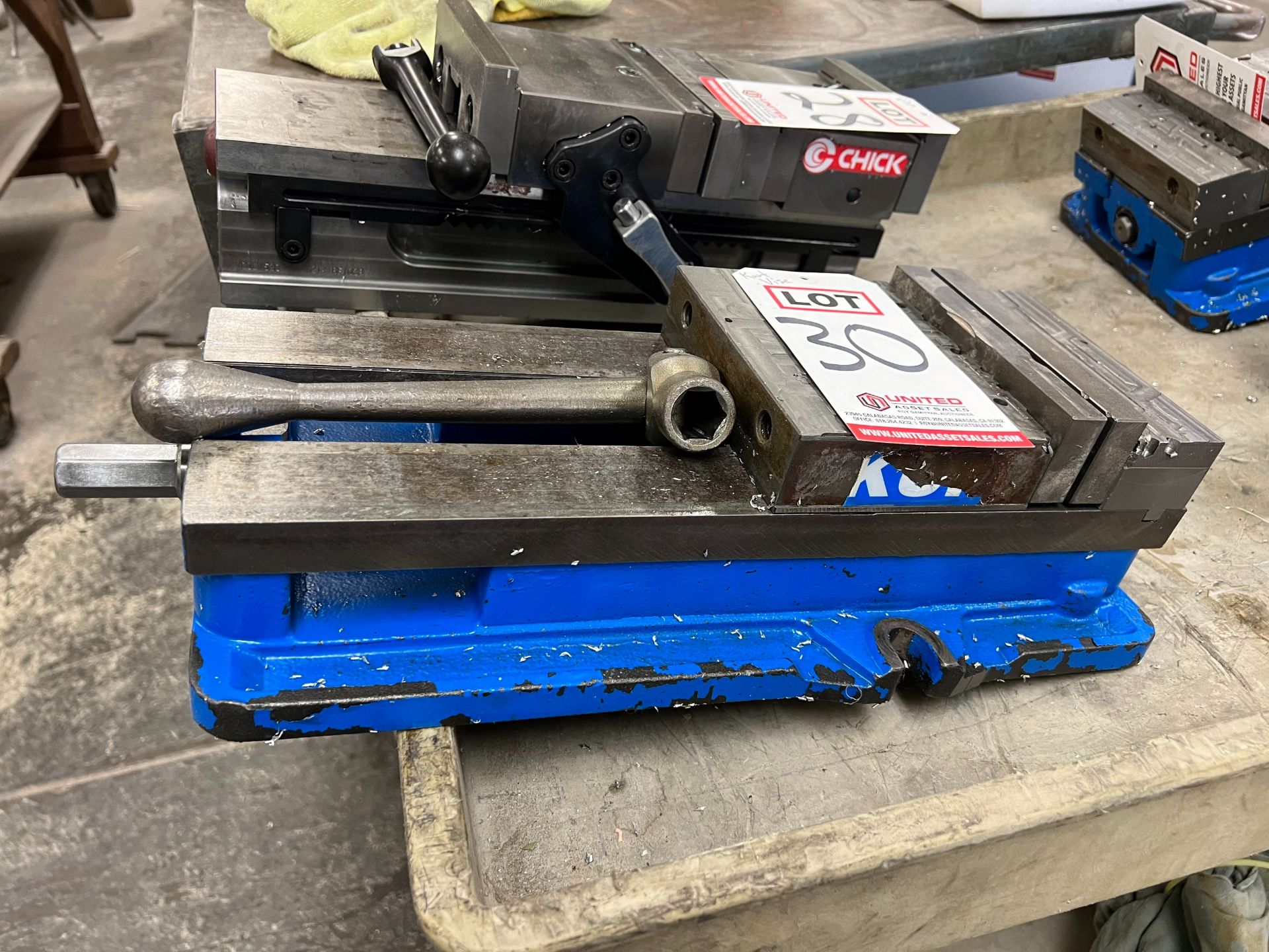 KURT 6" MACHINE VISE