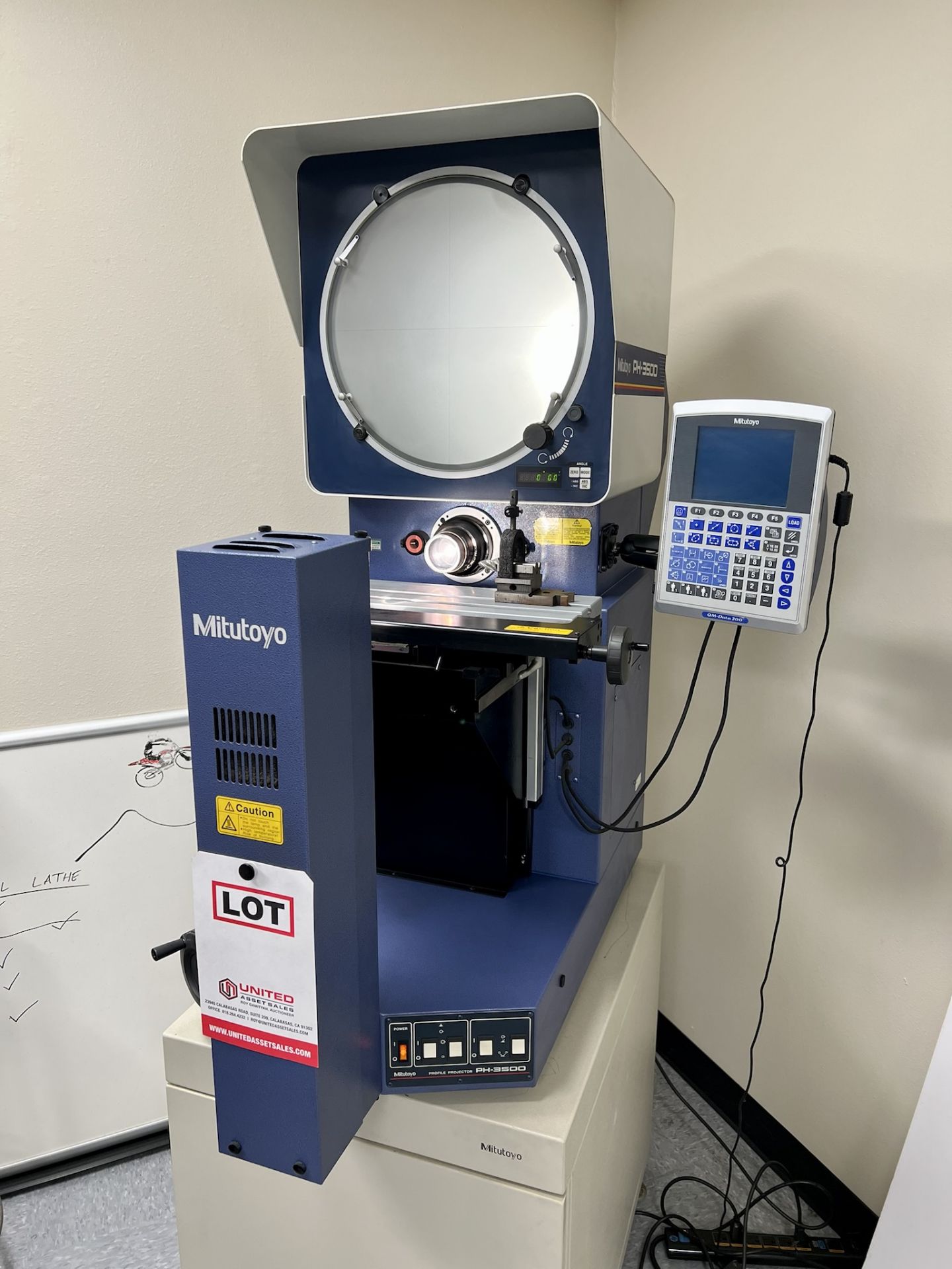 MITUTOYO 14" OPTICAL COMPARATOR, MODEL PH-3500, S/N 6N0130 - Image 8 of 8