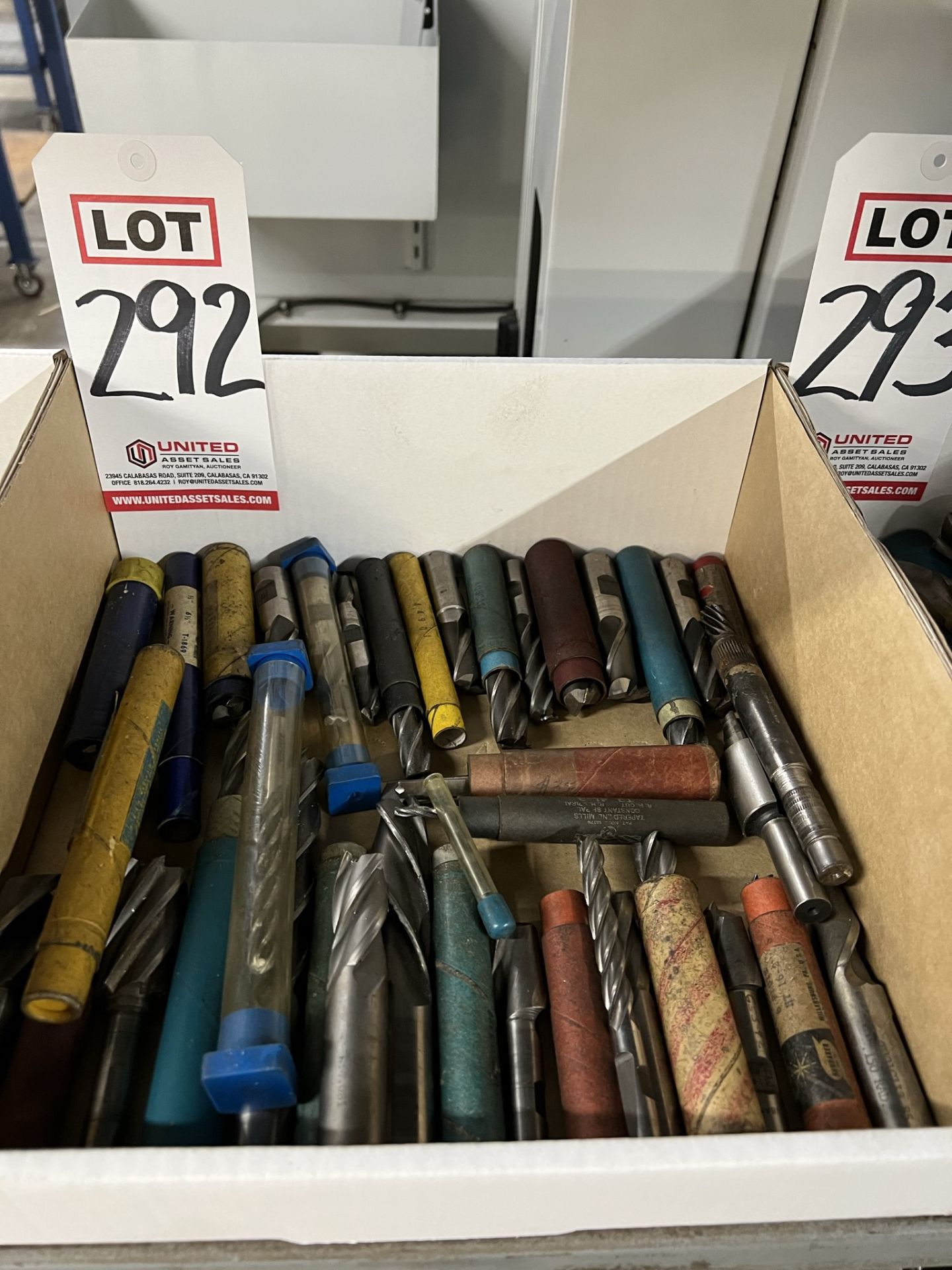 LOT - END MILLS