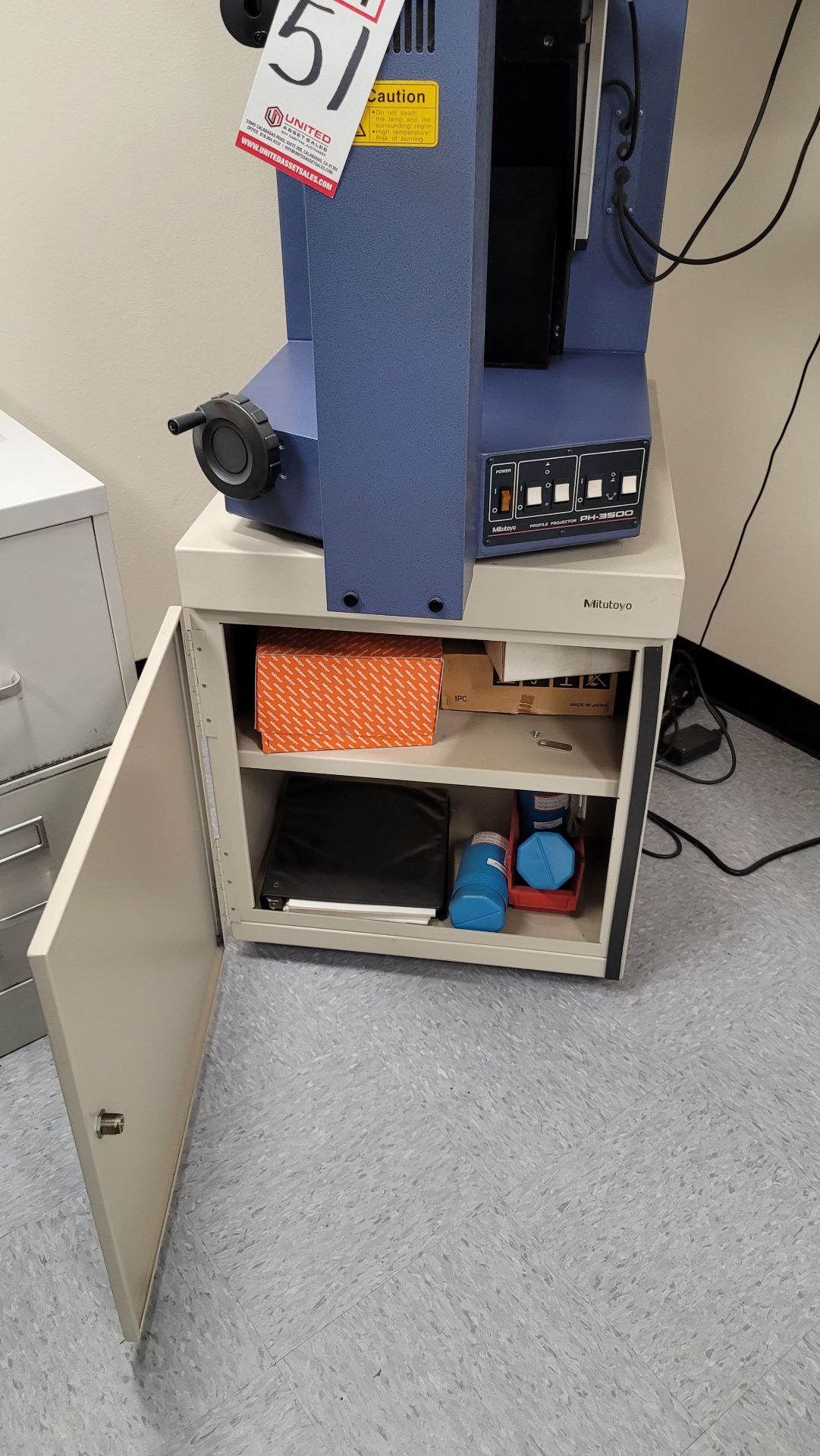 MITUTOYO 14" OPTICAL COMPARATOR, MODEL PH-3500, S/N 6N0130 - Image 7 of 8