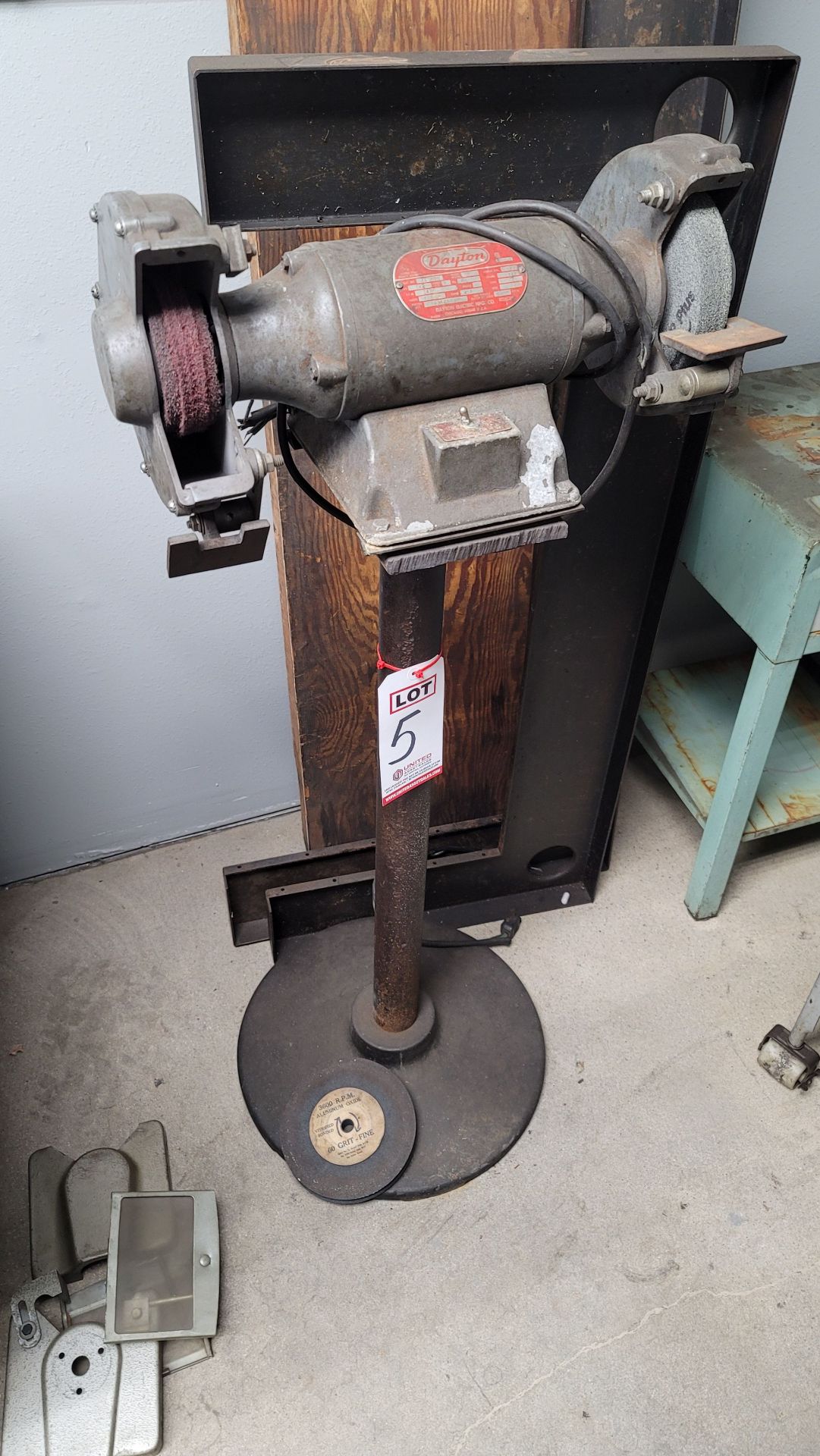 DAYTON 6" DOUBLE END PEDESTAL GRINDER