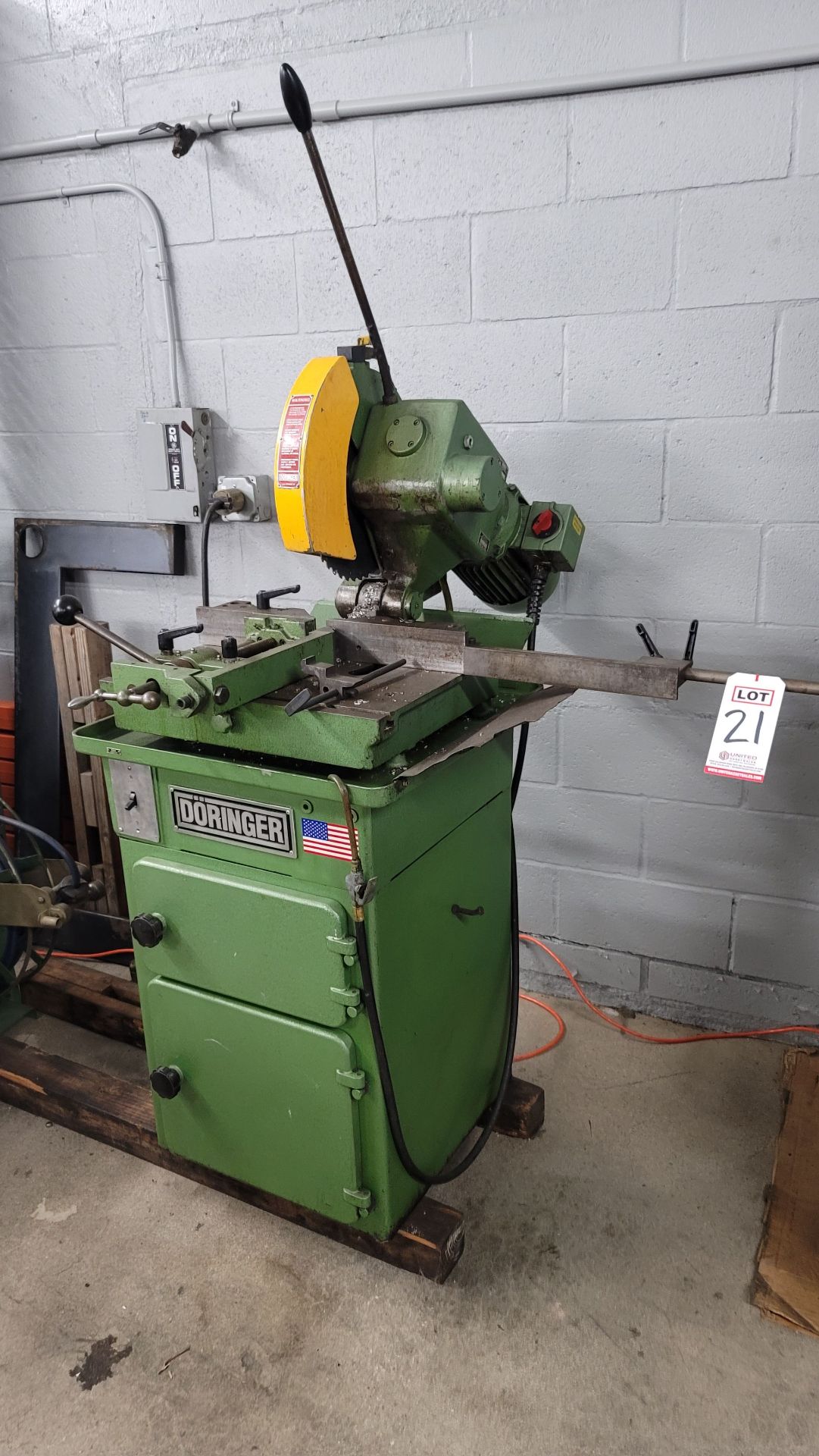 DORINGER D350 14" COLD SAW, S/N 18264