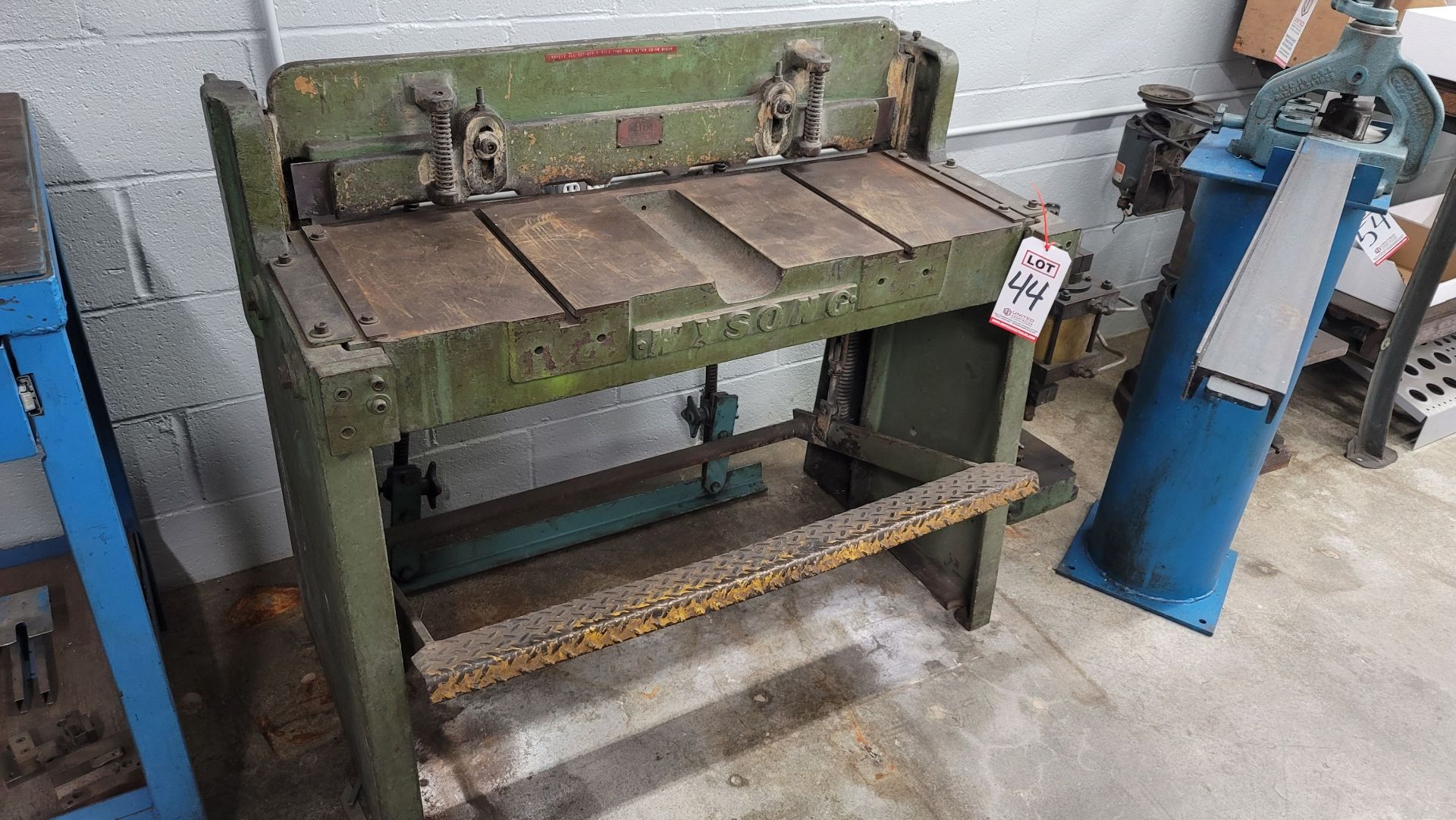 WYSONG 37" FOOT SHEAR