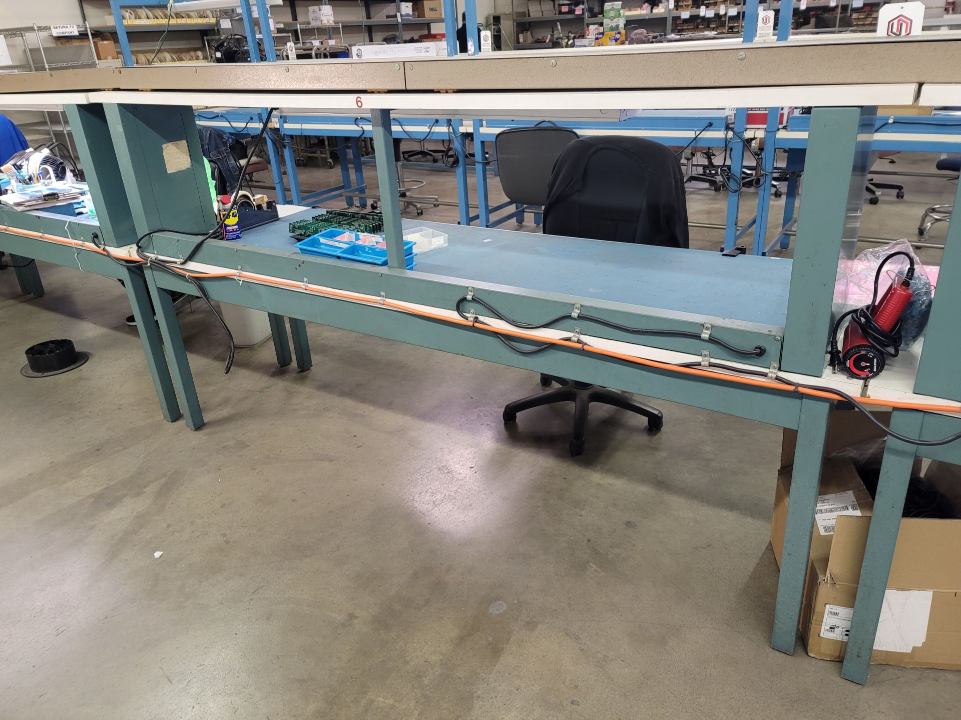 ASSEMBLY TABLE W/ POWER STRIP AND FLUORESCENT LIGHTING, 8' X 30" X 30", NO CONTENTS - Image 2 of 2