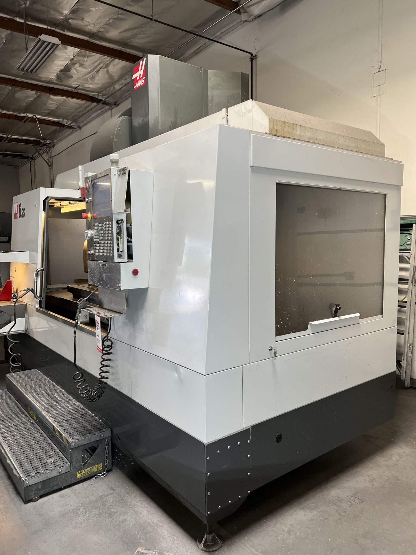 2015 HAAS VF-6SS VERTICAL MACHINING CENTER, TRAVELS: 64" X 32" X 30", TABLE SIZE: 64" X 28", 30 - Image 7 of 27