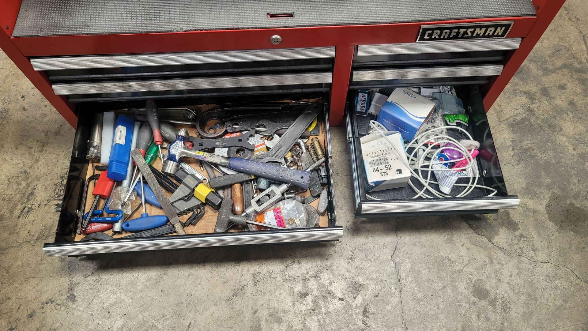 CRAFTSMAN TOOL BOX, 41" X 16" X 24-1/2" HT, W/ CONTENTS AS PICTURED - Image 5 of 5