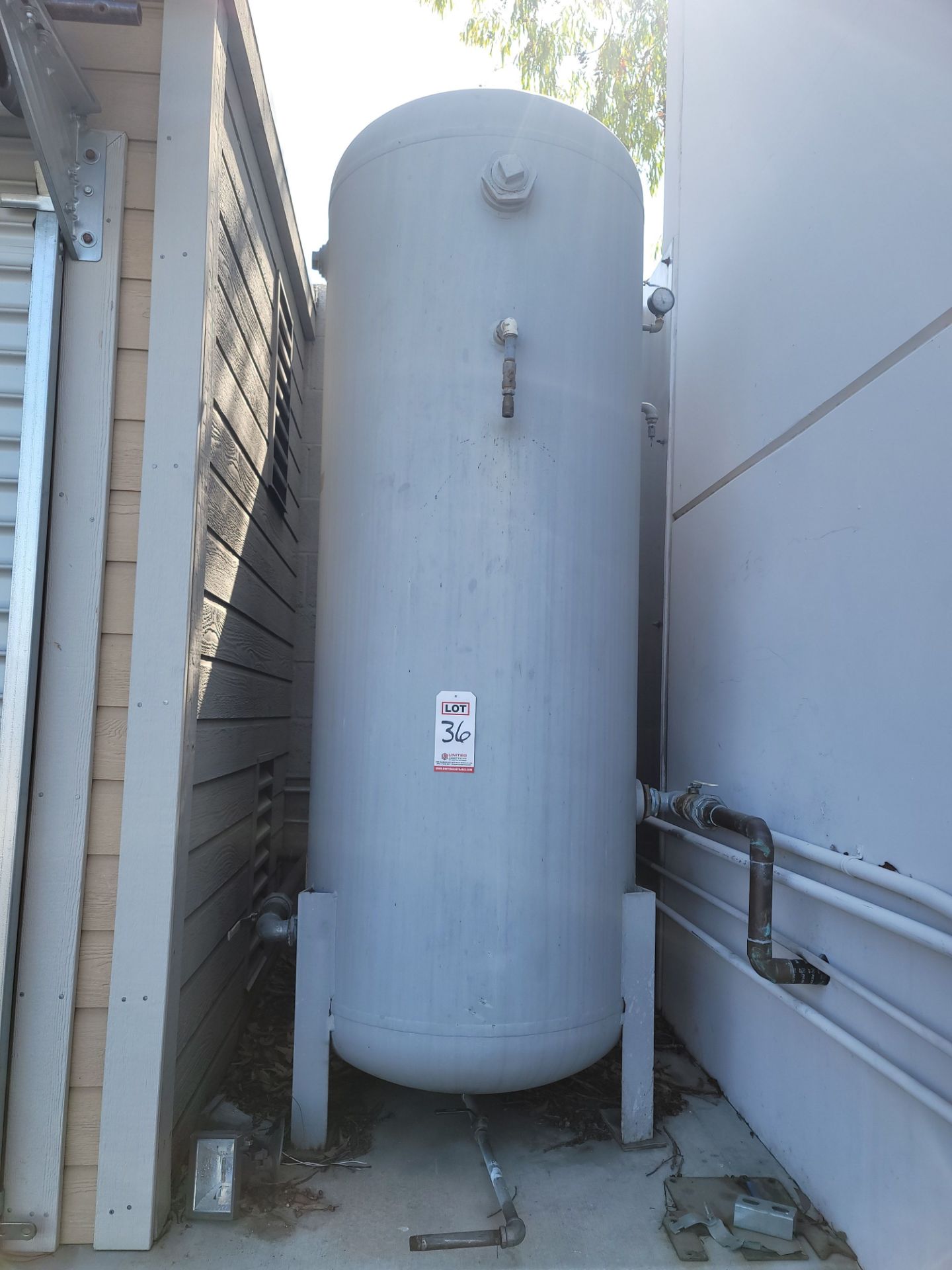 AIR RECEIVING TANK, 30" DIA. X 80" HEIGHT