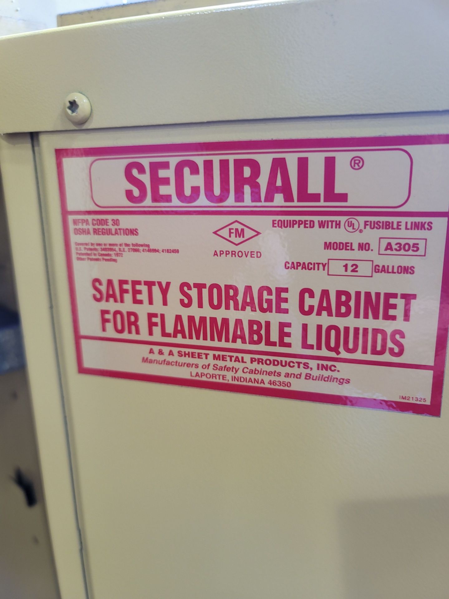 SECURALL FLAMMABLE LIQUIDS CABINET, MODEL A305, 12-GALLON CAPACITY, ON CASTERS - Image 3 of 3