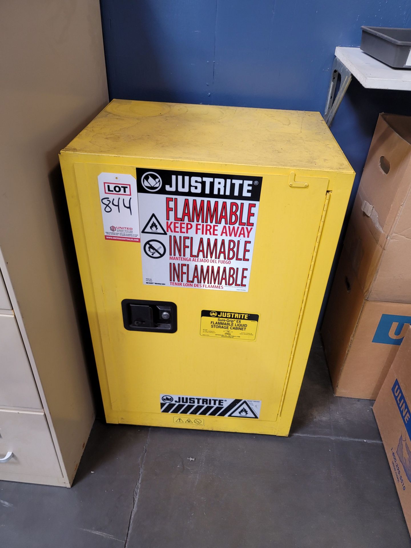 JUSTRITE FLAMMABLE LIQUID STORAGE CABINET, 12-GALLON CAPACITY, WITH OR WITHOUT CONTENTS