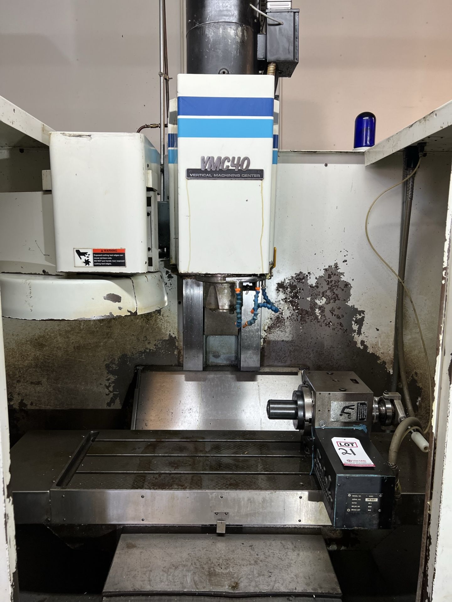 1989 FADAL VMC40 VERTICAL MACHINING CENTER, FADAL CNC 88 CNC CONTROL, XYZ TRAVELS: 22" X 16" X - Image 11 of 15