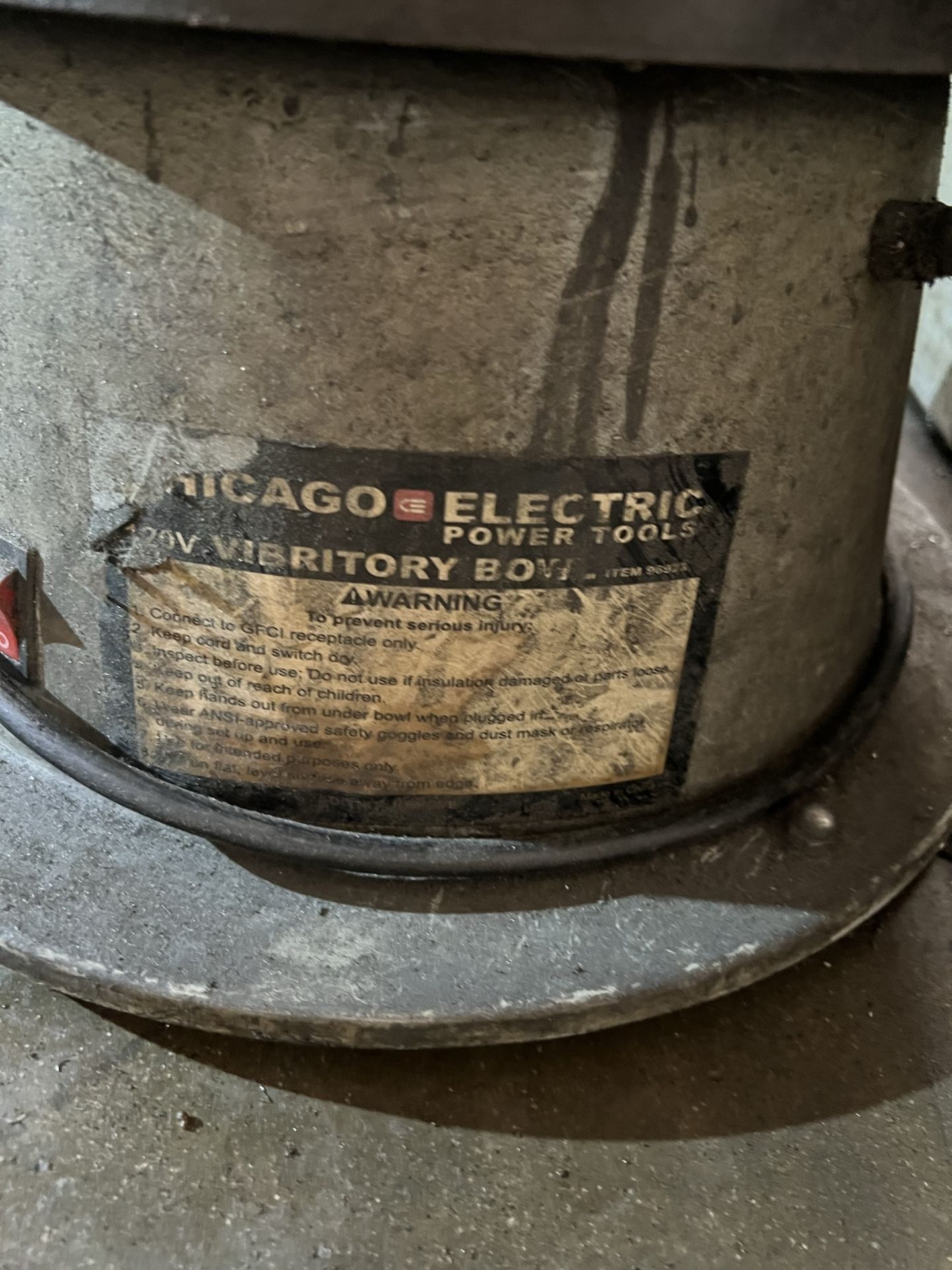 CHICAGO ELECTRIC VIBRATORY BOWL, BENCH TYPE - Image 3 of 3