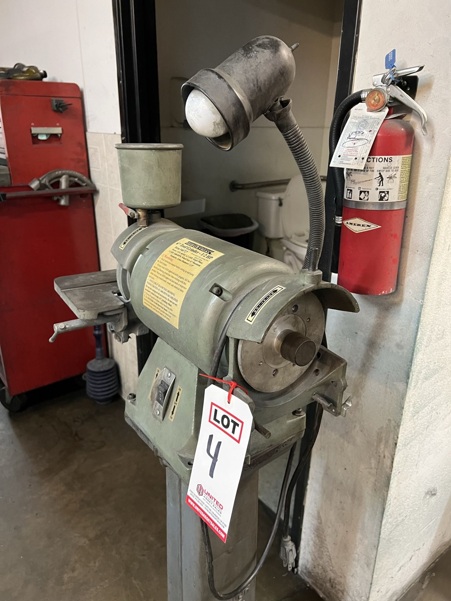 CENTRAL MACHINERY 6" TOOL GRINDER, PEDESTAL, LIGHT - Image 4 of 4