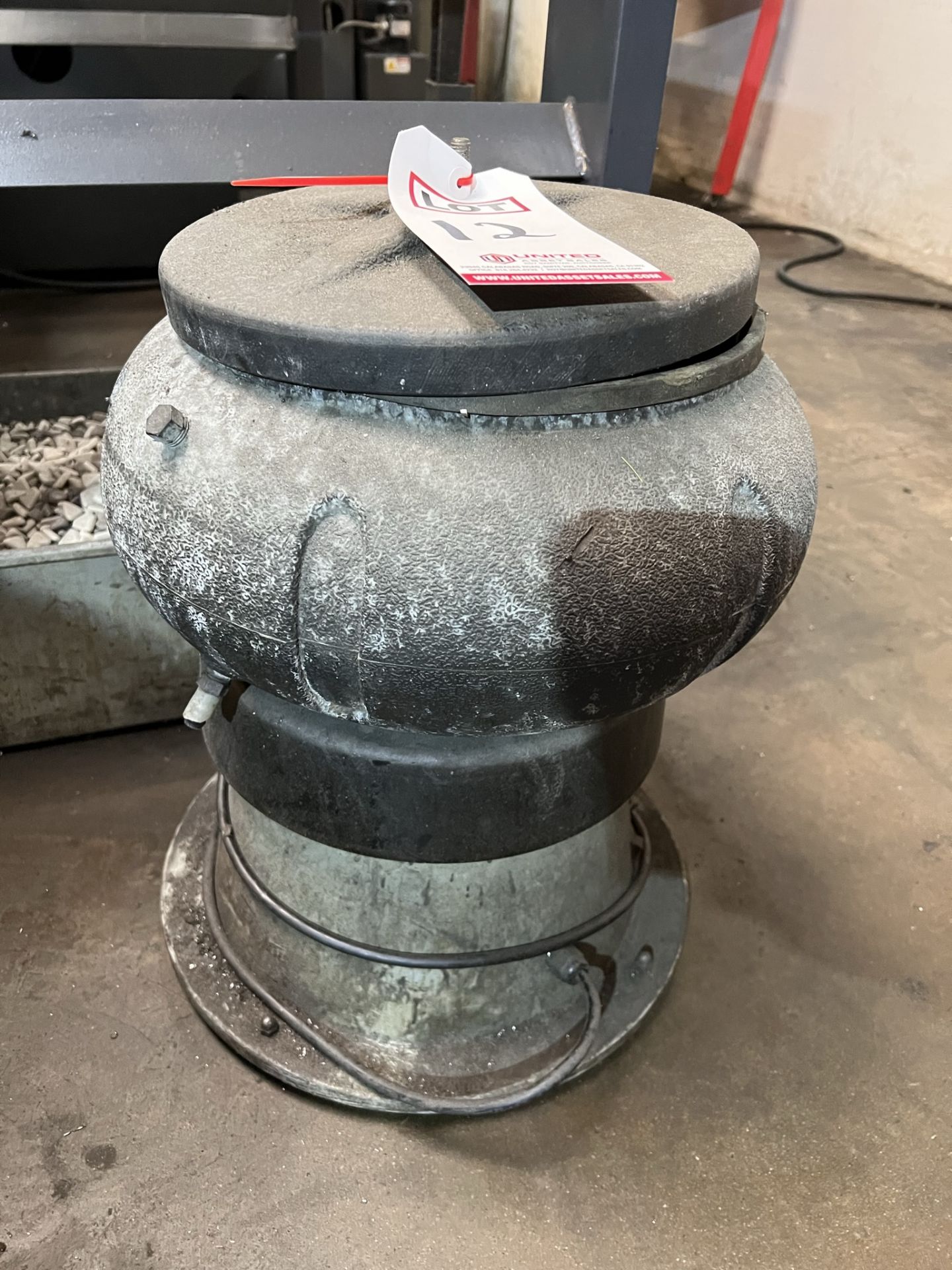 CHICAGO ELECTRIC VIBRATORY BOWL, BENCH TYPE